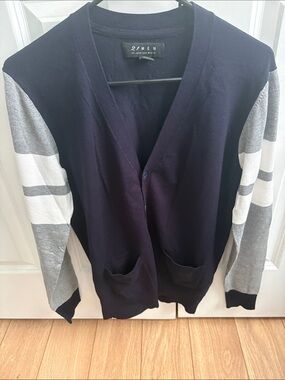 21men Navy Cardigan with Gray and White Striped Sleeves